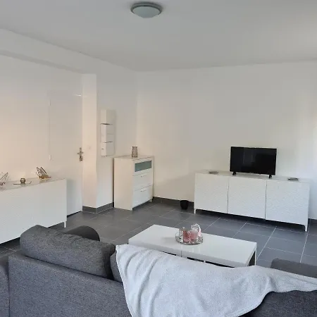 Grand Studio Avec Jardin Au Calme Apartment Argenteuil