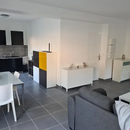 Grand Studio Avec Jardin Au Calme Apartment *
